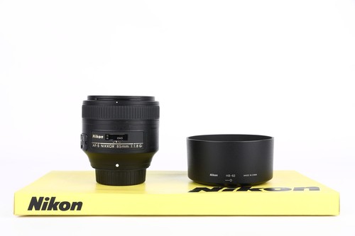 Nikon 85mm 2 - 2, anni