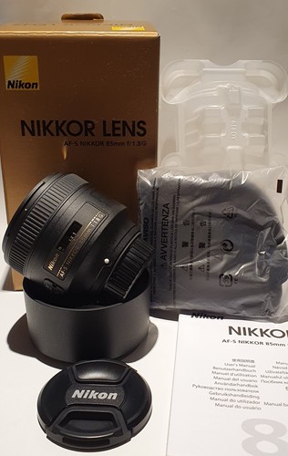 Nikon nikkor 85mm - 85mm, f/1.8g